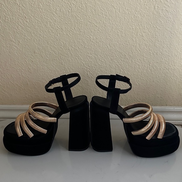 Dolls Kill Black and Gold Platform Heels - Picture 3 of 8